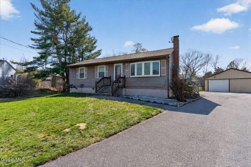 25 Dorchester Dr, Stillwater, NY, 12170-1228 | Card Image