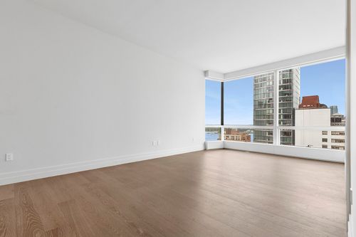 30c-77 Greenwich St, New York, NY, 10006-0009 | Card Image