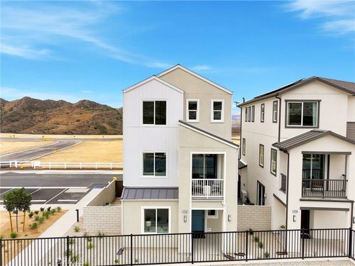 27604 Barefoot Place, Valencia, CA, 91381 | Card Image