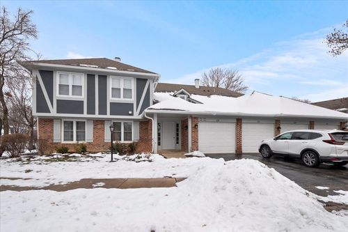 148-226 Coventry Cir, Vernon Hills, IL, 60061-1207 | Card Image