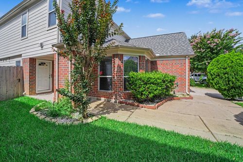 5622 Wasabi Ln, Baytown, TX, 77521-5504 | Card Image