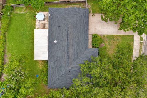 5724 Wellington Dr, Austin, TX, 78723-3235 | Card Image