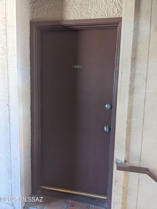 apt-511-1810 E Blacklidge Dr, Tucson, AZ, 85719-2777 | Card Image
