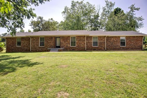 301 Glenwood Dr, Mount Juliet, TN, 37122-2834 | Card Image