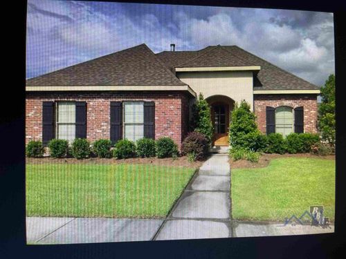 160 Camille St, Houma, LA, 70360-7700 | Card Image