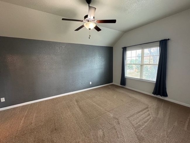 122 Sangaree Dr, House other with 4 bedrooms, 3 bathrooms and 4 parking in Buda TX | Image 15