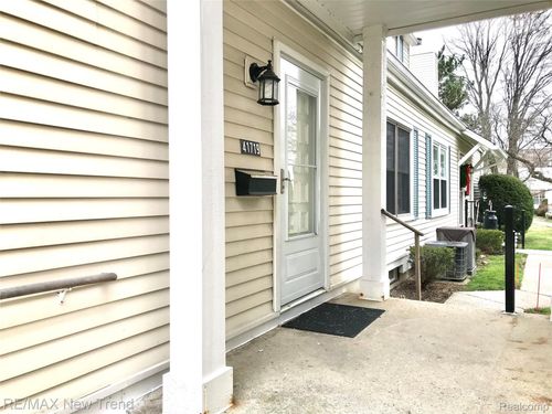 41719 Broquet Dr, Northville, MI, 48167-2401 | Card Image