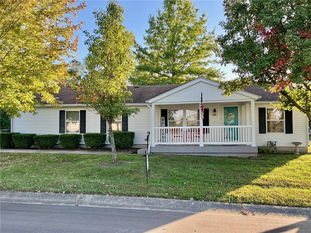 White Oaks Ln, Oak Grove, MO 64075