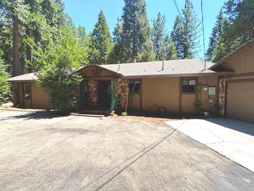6730 Diamond Dr, Pollock Pines, CA, 95726-9511 | Card Image