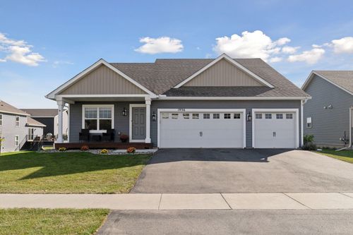 1936 Meridian Curv, Carver, MN, 55315-4418 | Card Image