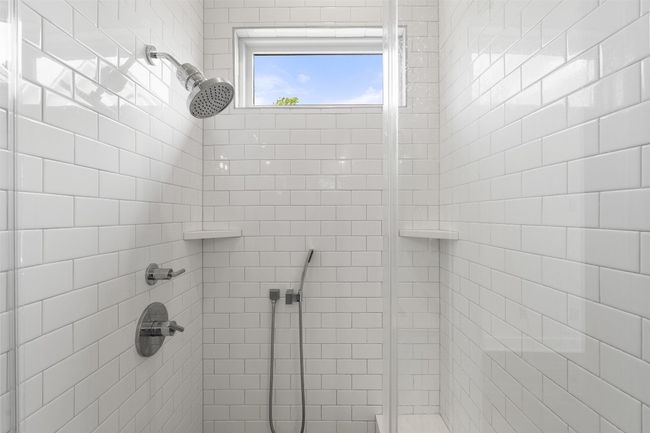 B - 4020 Valley View Rd, House other with 3 bedrooms, 3 bathrooms and 2 parking in Austin TX | Image 33