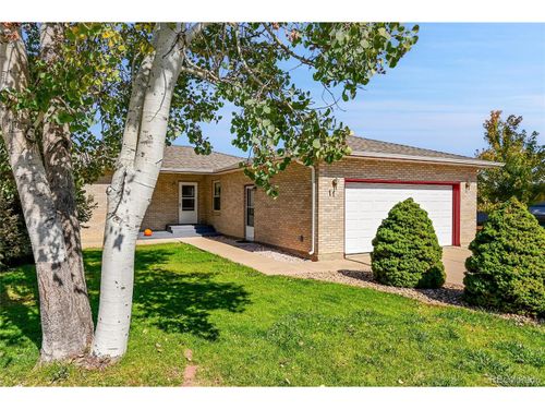 11 Sunset Ct, Hudson, CO, 80642-2123 | Card Image