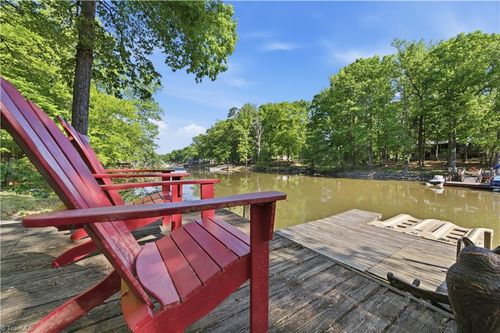 1010 Riverview Rd, Lexington, NC, 27292-8188 | Card Image