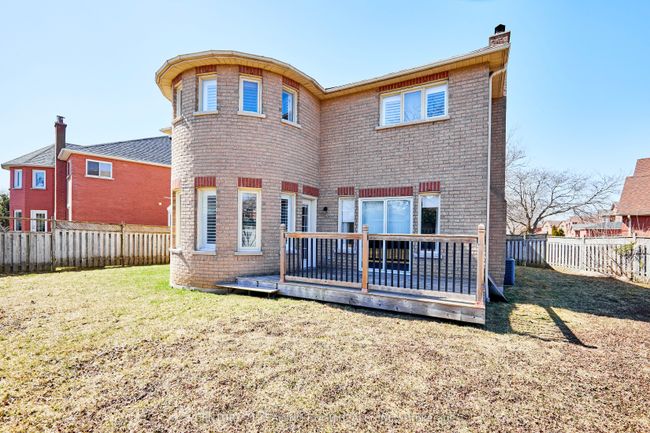 30 Wigston Crt, House other with 4 bedrooms, 3 bathrooms and 4 parking in Whitby ON | Image 26