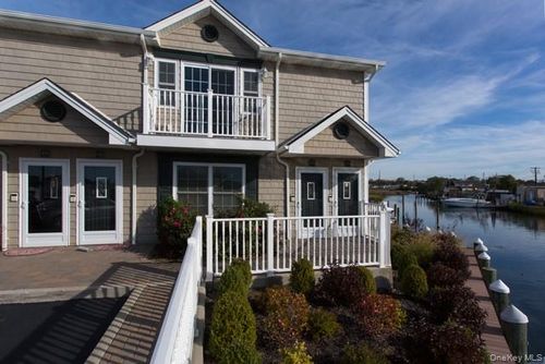 apt-b211-60 Front St, East Rockaway, NY, 11518-2094 | Card Image