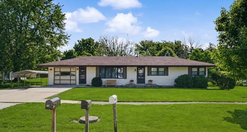 218 N Crossley St, Melvin, IL, 60952-4093 | Card Image