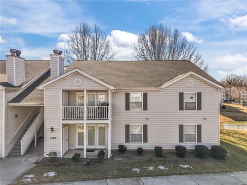 unit-d-5703 Battery Ct, Greensboro, NC, 27409-3063 | Card Image