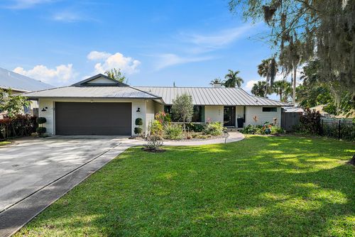 556 Sw Rustic Cir, Stuart, FL, 34997-6232 | Card Image