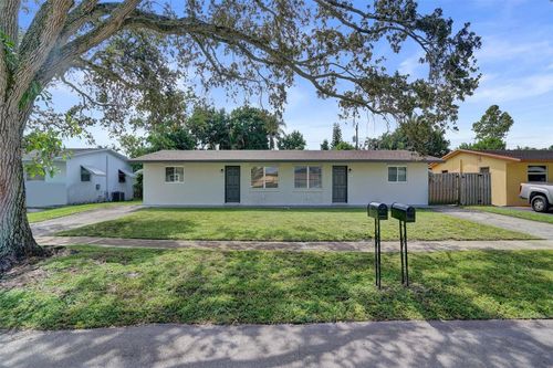 9456 Sw 51st St, Cooper City, FL, 33328-4104 | Card Image