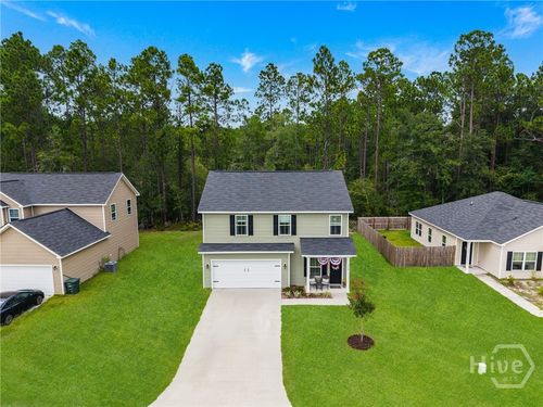 716 Mill Creek Cir, Hinesville, GA, 31313-3935 | Card Image