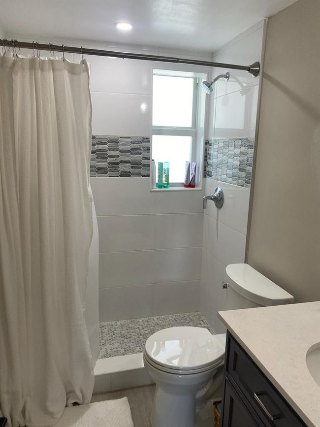 APT-309 - 311 E Ocean Ave, Condo with 2 bedrooms, 2 bathrooms and null parking in Lantana FL | Image 12