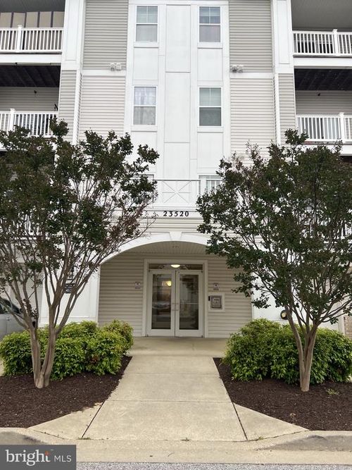 404-23520 F D R Blvd, CALIFORNIA, MD, 20619-7041 | Card Image