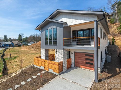 50 Verde Dr, Asheville, NC, 28806-4569 | Card Image