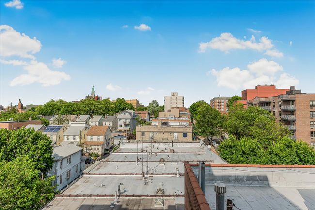 Surrounding community | Image 12