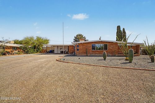 5936 E Hawthorne Street, Tucson, AZ, 85711 | Card Image