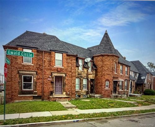 1946 Ewald Cir, Detroit, MI, 48238-2744 | Card Image