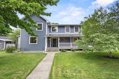 107 W Sumner Street, WEYAUWEGA, WI, 54983 | Card Image