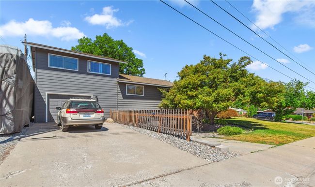 26 Pershing St, House other with 5 bedrooms, 3 bathrooms and 3 parking in Wenatchee WA | Image 5