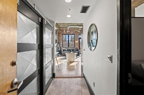 unit-710-3235 Roswell Rd Ne, Atlanta, GA, 30305-1892 | Card Image