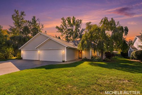 2902 Windswept Ct, Holland Charter Township, MI, 49424 | Card Image