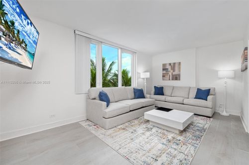 apt-328-2301 Collins Ave, Miami Beach, FL, 33139-1610 | Card Image