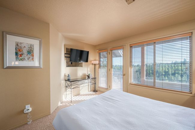 55-web-or-mls-1-16-25 19717 Mt Bachelor | Image 33