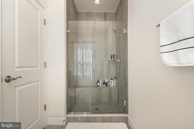 10537 Hinton Way, Townhouse with 4 bedrooms, 4 bathrooms and null parking in MANASSAS VA | Image 25