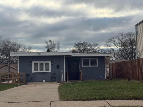 5920 N 71st St, Milwaukee, WI, 53218-1820 | Card Image