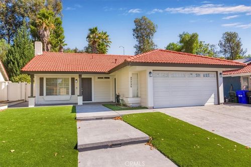 27725 Wakefield, Castaic, CA, 91384 | Card Image
