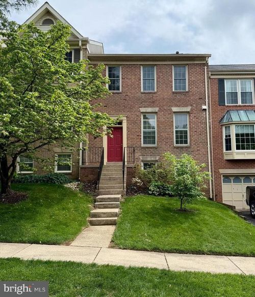 4105 Meadow Field Ct, FAIRFAX, VA, 22033-2829 | Card Image