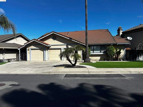 5593 Drakes Dr, Discovery Bay, CA, 94505-1225 | Card Image