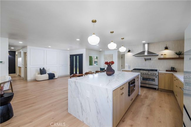 9792 La Arena Cir, House other with 3 bedrooms, 3 bathrooms and 2 parking in Fountain Valley CA | Image 18