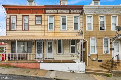 311 Northmont Ave, HAMBURG, PA, 19526-1524 | Card Image