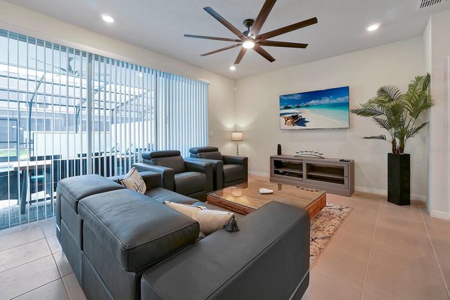 4014 Lana Ave, Townhouse with 5 bedrooms, 5 bathrooms and null parking in DAVENPORT FL | Image 4