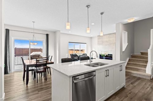492 Chinook Gate Sq Sw, Airdrie, AB, T4B4W1 | Card Image