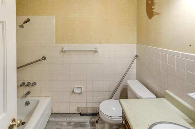 Full bath | Image 18