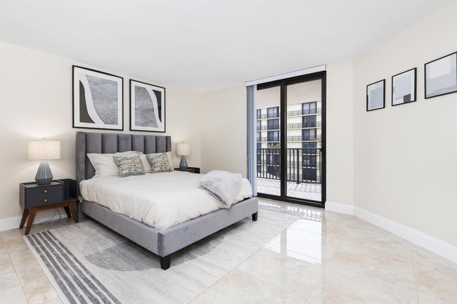APT-303 - 3610 S Ocean Blvd, Condo with 2 bedrooms, 2 bathrooms and null parking in South Palm Beach FL | Image 19