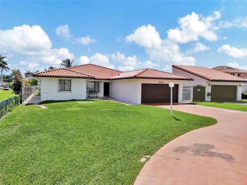 2711 Sw 117th Ave, Miami, FL, 33175-1723 | Card Image