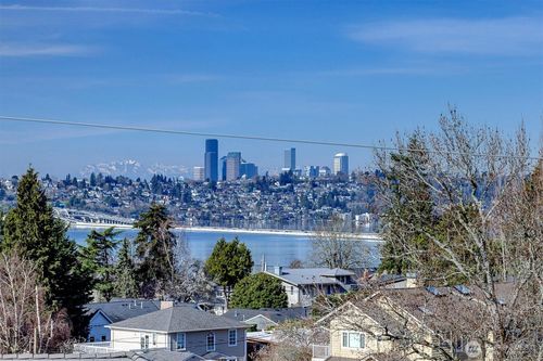 3036 67th Ave Se, Mercer Island, WA, 98040-2527 | Card Image