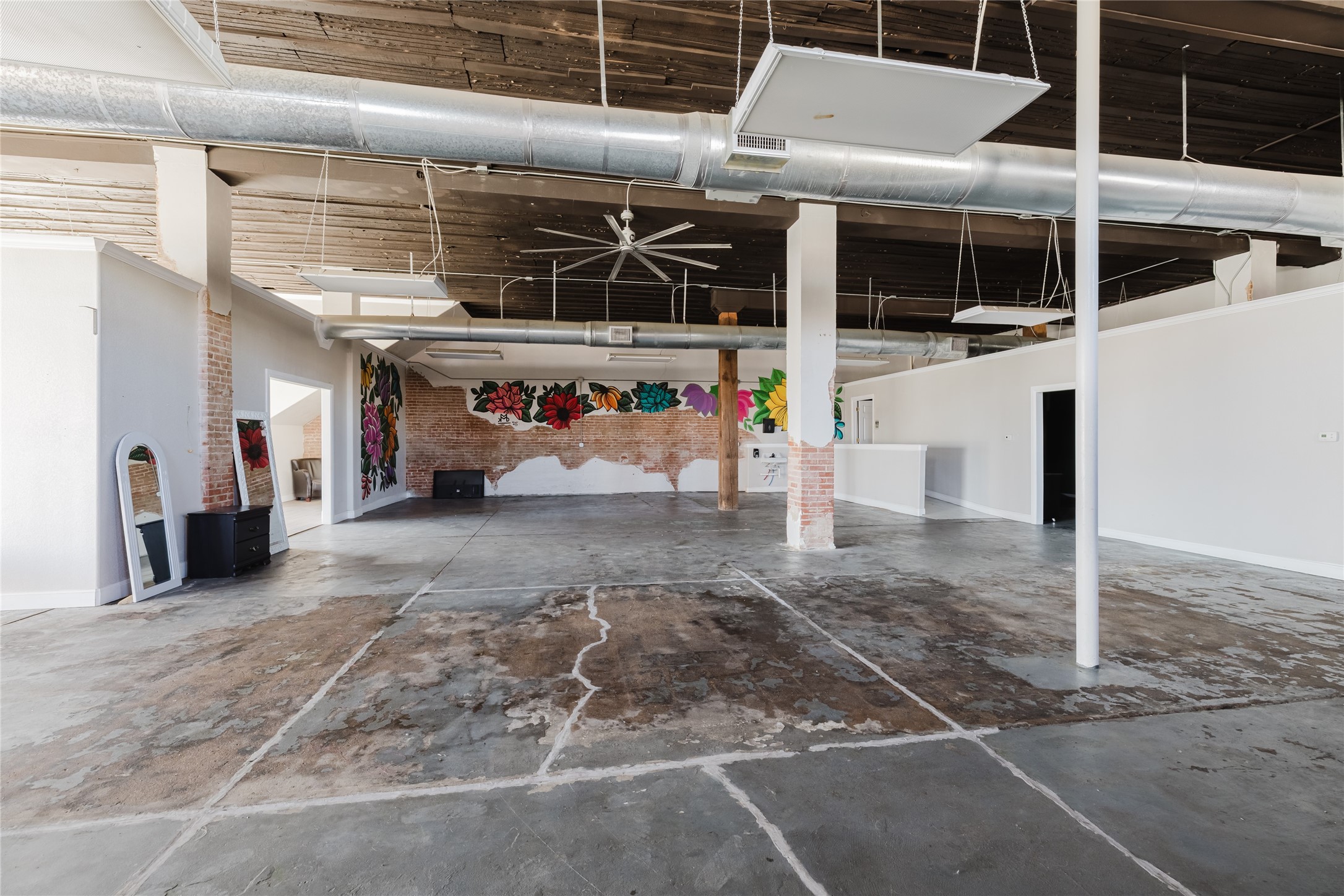 Commercial Sale in Cisco 5